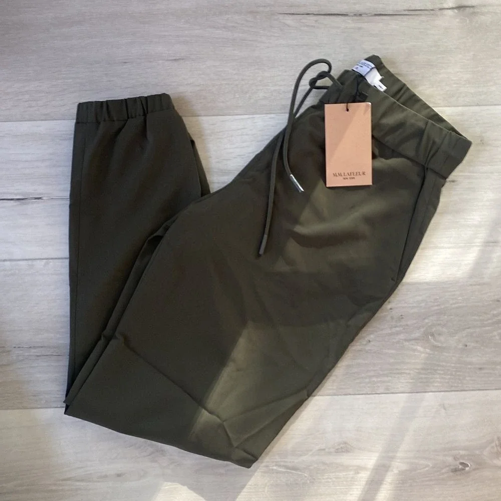 M.M Lafleur The Delaney 1.0 OrigamiTech Jogger Olive‎ Size XS New With Tags